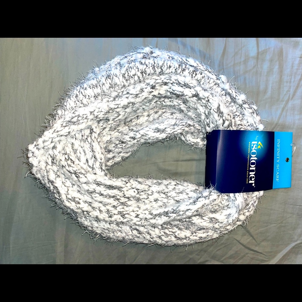 Infinity scarf